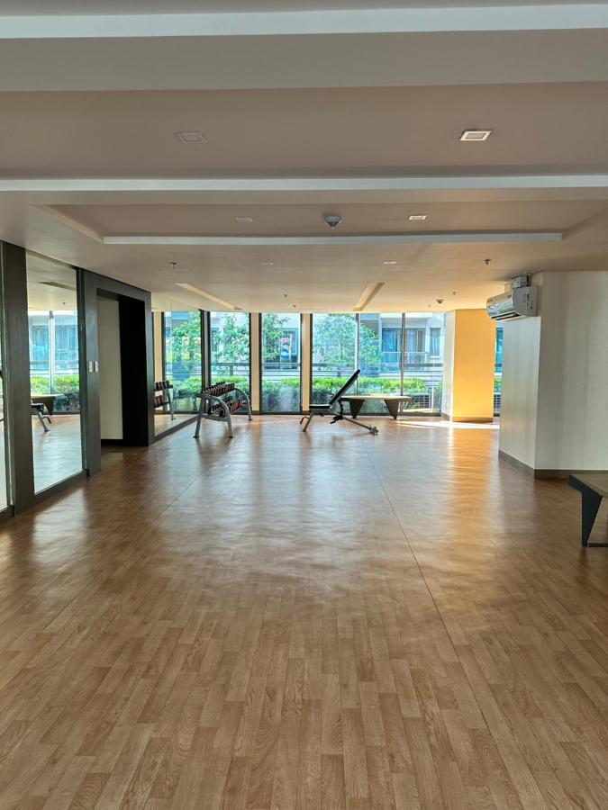 81 Newport Condominium Cluster 5 3A By Rechelle Nunag Pasay Exterior foto